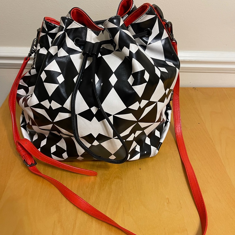 DKNY Leather bucket bag!